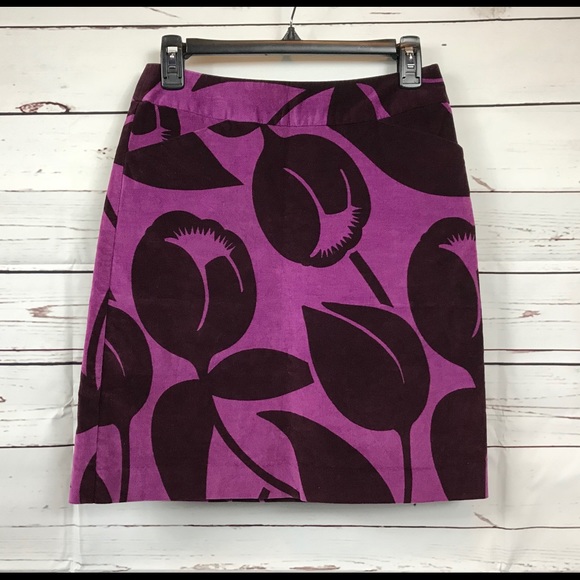 Boden Dresses & Skirts - Boden Velvet Tulip Print Skirt-Purple, Size 4